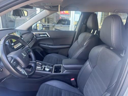 2024 Mitsubishi Outlander SE Black Edition S-AWC