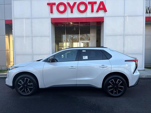 2026 Toyota bZ XLE Plus