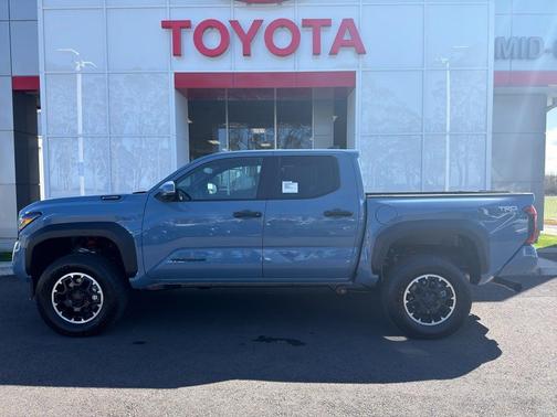 2026 Toyota Tacoma Hybrid TRD Off Road