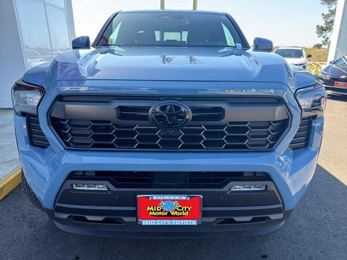 2026 Toyota Tacoma Hybrid TRD Off Road