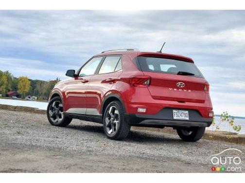 2023 Hyundai VENUE Limited