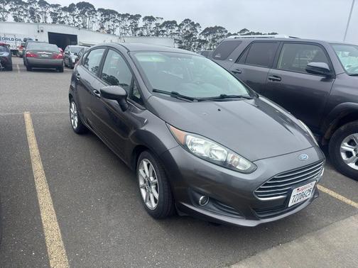 Magnetic Metallic 2017 Ford Fiesta SE