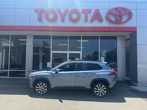 2023 Toyota Corolla Cross XLE