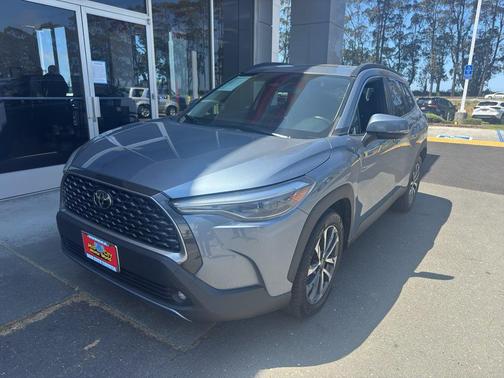 2023 Toyota Corolla Cross XLE