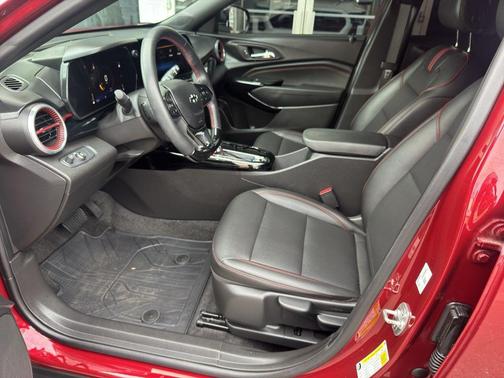 2025 Chevrolet Trax FWD 2RS