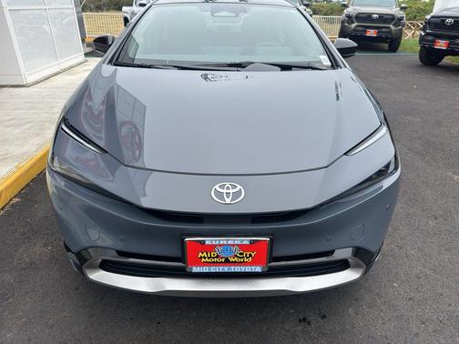 2026 Toyota Prius Plug-In Hybrid XSE