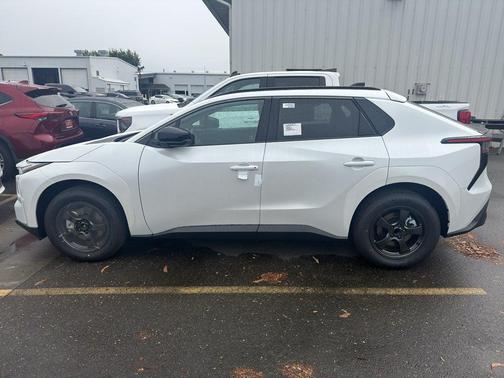 Wind Chill Pearl 2026 Toyota bZ XLE Plus