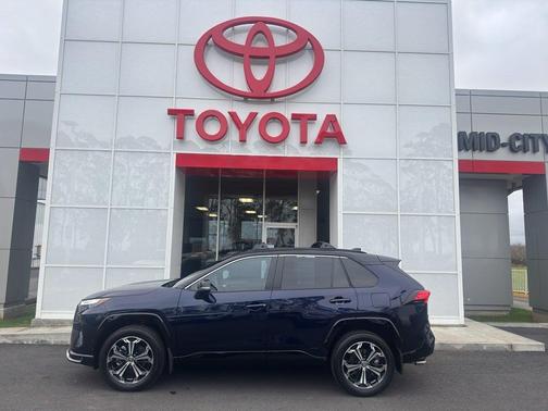 2025 Toyota RAV4 Hybrid SE