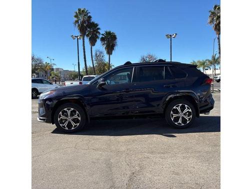 2025 Toyota RAV4 Hybrid SE