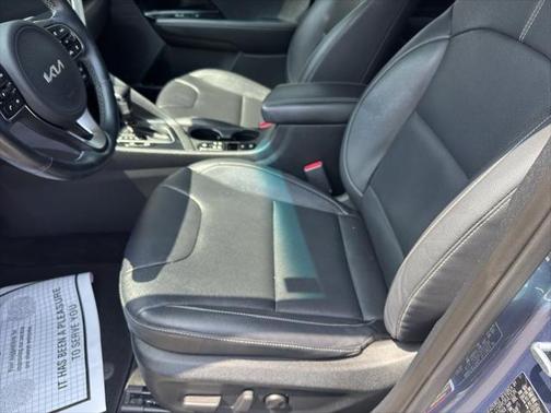 2022 Kia Niro Plug-In Hybrid EX Premium