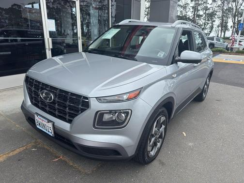 2021 Hyundai VENUE SEL