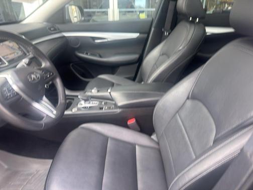 2020 INFINITI QX50 LUXE