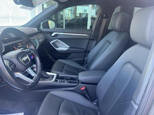 2022 Audi Q3 45 S line Premium Plus