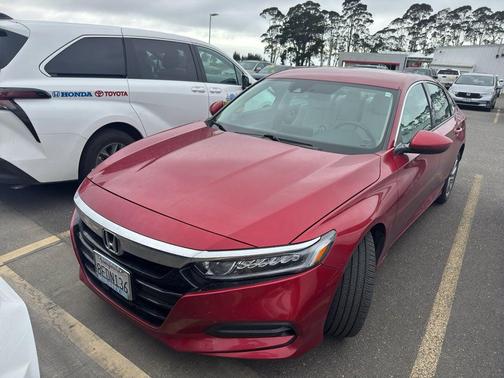 Radiant Red Metallic 2018 Honda Accord LX