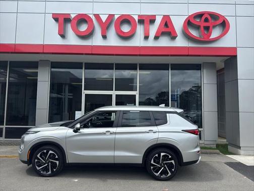 2023 Mitsubishi Outlander SE Special Edition 2WD