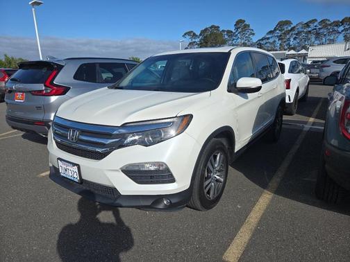 White Diamond Pearl 2016 Honda Pilot EX-L