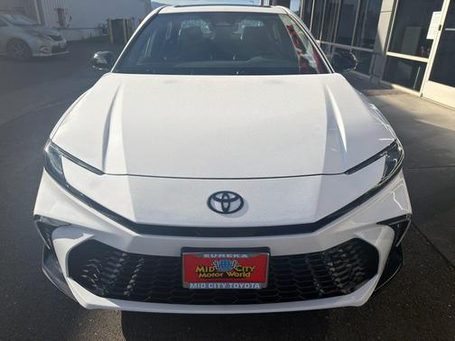 Ice Cap 2026 Toyota Camry Nightshade