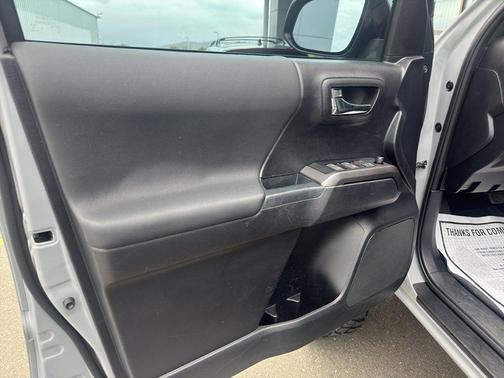 Cement 2021 Toyota Tacoma TRD Off Road