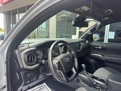Cement 2021 Toyota Tacoma TRD Off Road