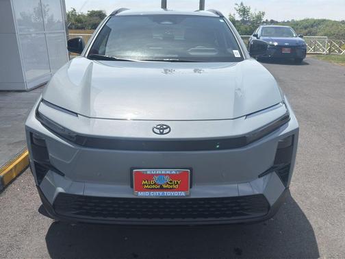Cement 2026 Toyota C-HR SE