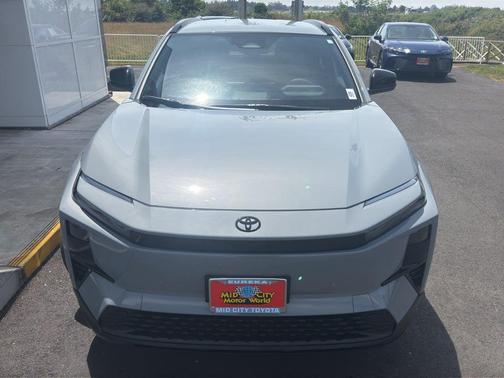 Cement 2026 Toyota C-HR SE