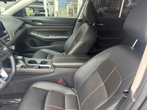 2022 Nissan Altima SR VC-Turbo FWD