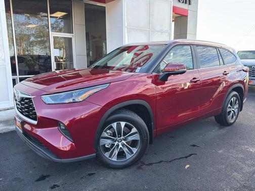2026 Toyota Highlander XLE