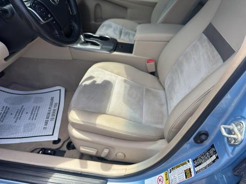 2012 Toyota Camry Hybrid XLE