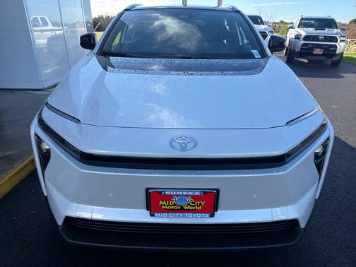 2026 Toyota bZ XLE Plus