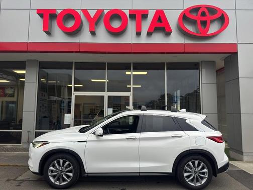 2022 INFINITI QX50 LUXE AWD