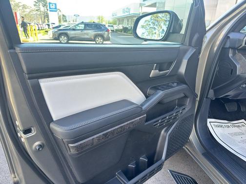 2025 Toyota Tacoma Hybrid Limited