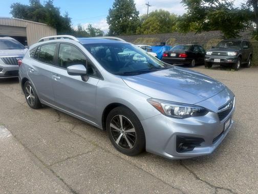 Ice Silver Metallic 2019 Subaru Impreza 2.0i Premium