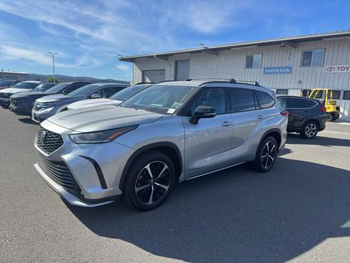 2021 Toyota Highlander XSE