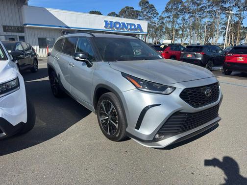 2021 Toyota Highlander XSE