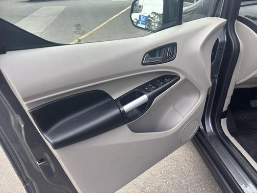 2019 Ford Transit Connect Titanium w/Rear Liftgate