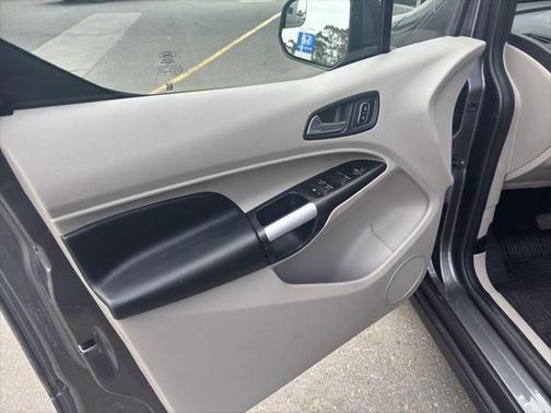 2019 Ford Transit Connect Titanium w/Rear Liftgate