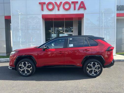 2025 Toyota RAV4 Hybrid SE