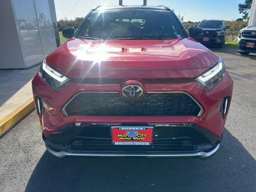 2025 Toyota RAV4 Hybrid SE