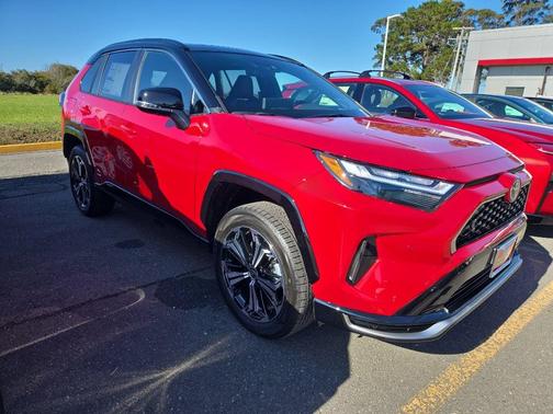 2025 Toyota RAV4 Hybrid SE