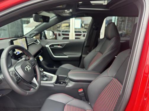 2025 Toyota RAV4 Hybrid SE