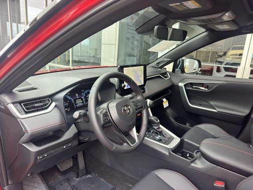2025 Toyota RAV4 Hybrid SE