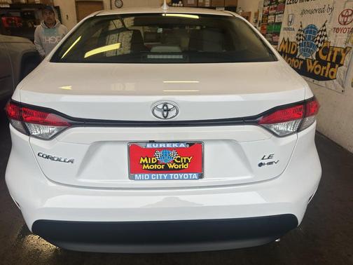 2026 Toyota Corolla Hybrid LE