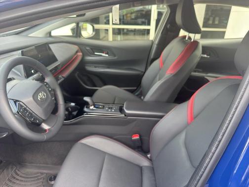 2025 Toyota Prius Plug-In Hybrid XSE