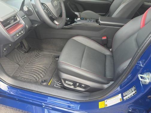 2025 Toyota Prius Plug-In Hybrid XSE