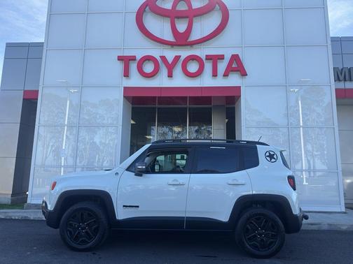 2017 Jeep Renegade Trailhawk