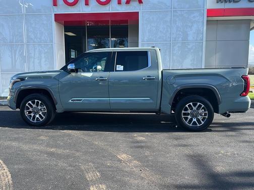 2025 Toyota Tundra Hybrid 1794 Edition