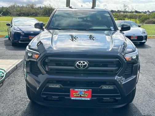 2025 Toyota Tacoma SR5