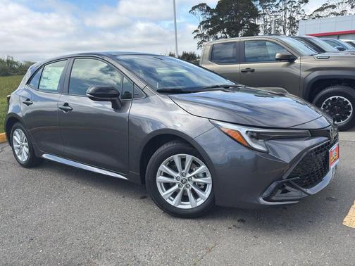 Magnetic Gray Metallic/Midnight Black Metallic 2026 Toyota Corolla SE