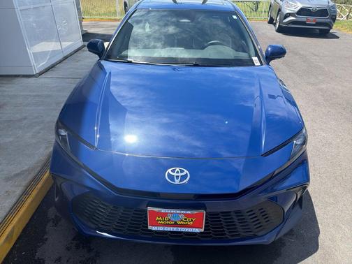 Reservoir Blue 2026 Toyota Camry SE