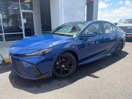 Reservoir Blue 2026 Toyota Camry SE